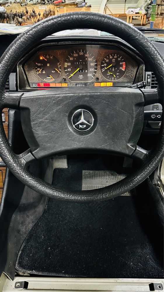 W124 авторазбор мерседес контрактный двигатель акпп бу запчасть акпп