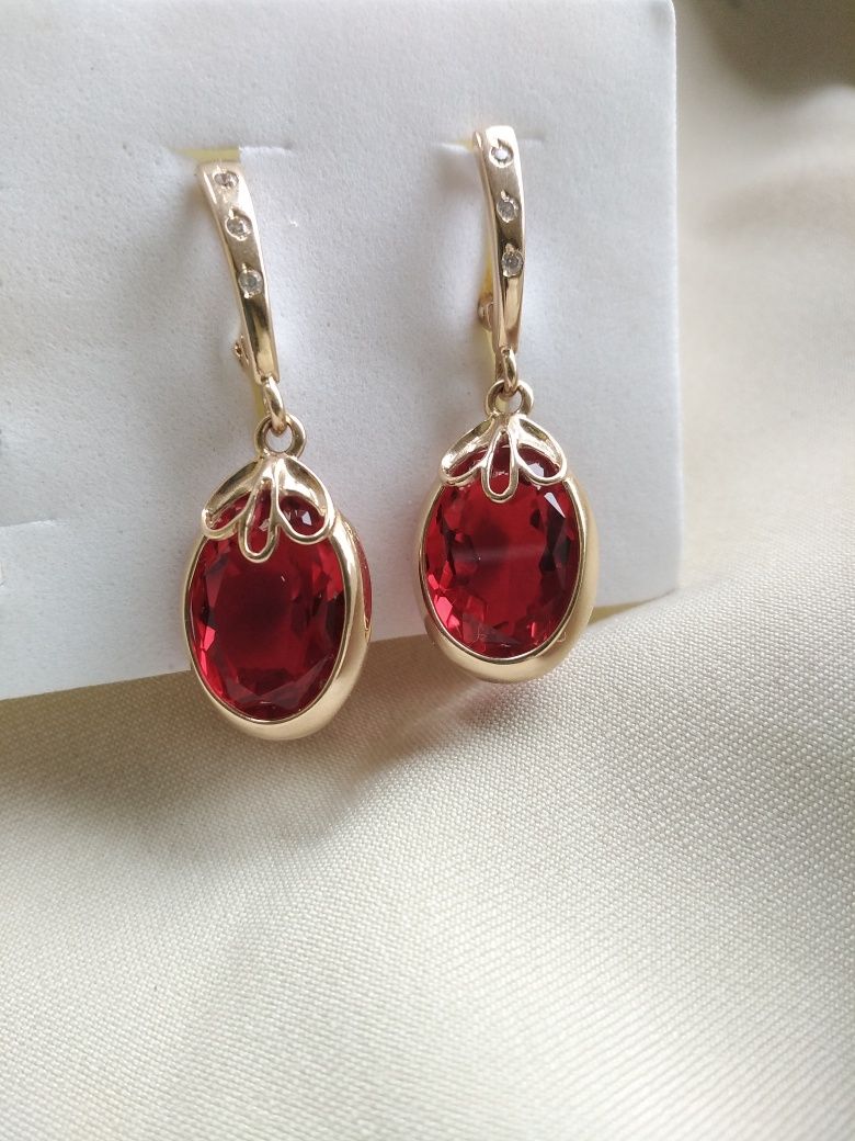 Серьги 585 пр.гранат