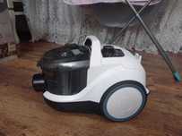 Пылесос Bosch Serie 4 ProHygienic BGS21WHYG б/у