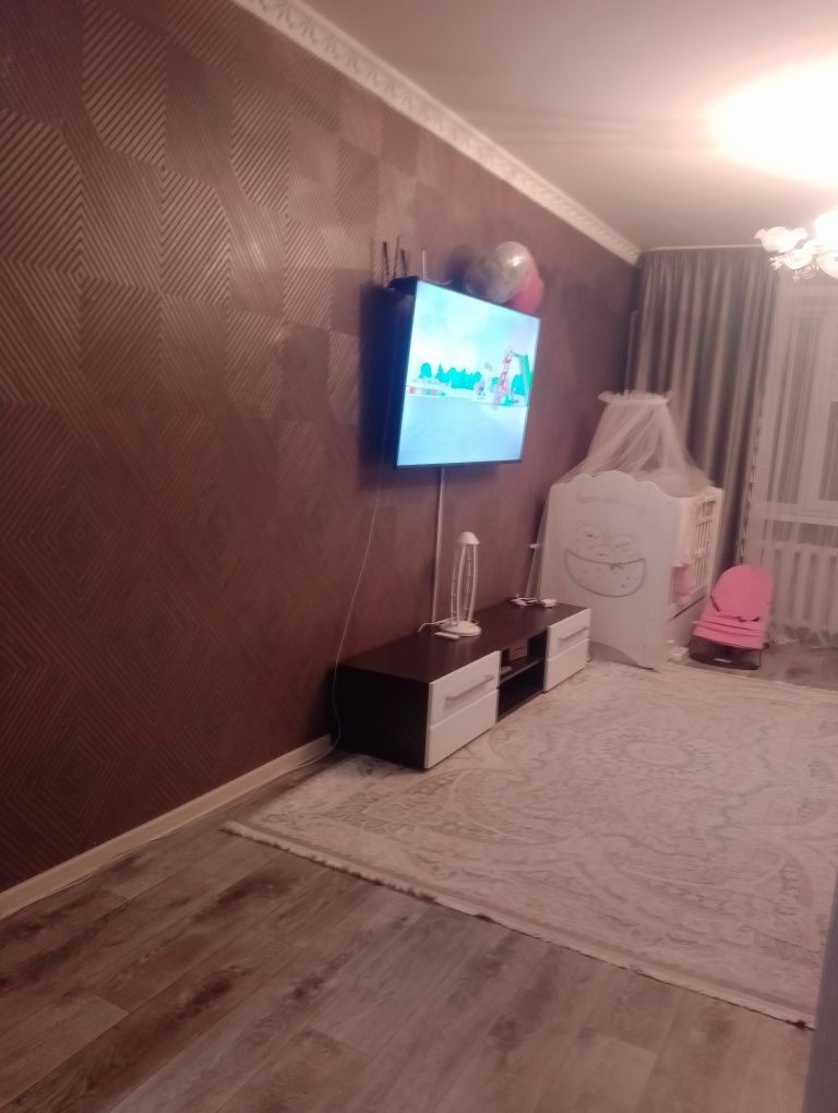 Продам улучшенную 3 ех комнатную квартиру
