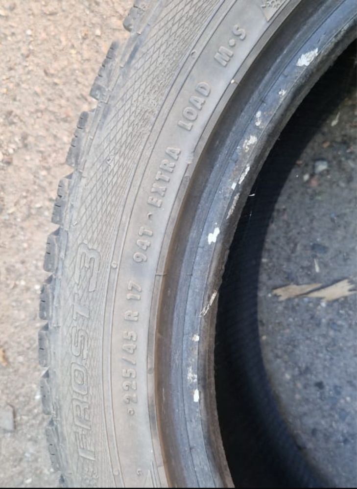 Продам зимние шины R17 один комплект
