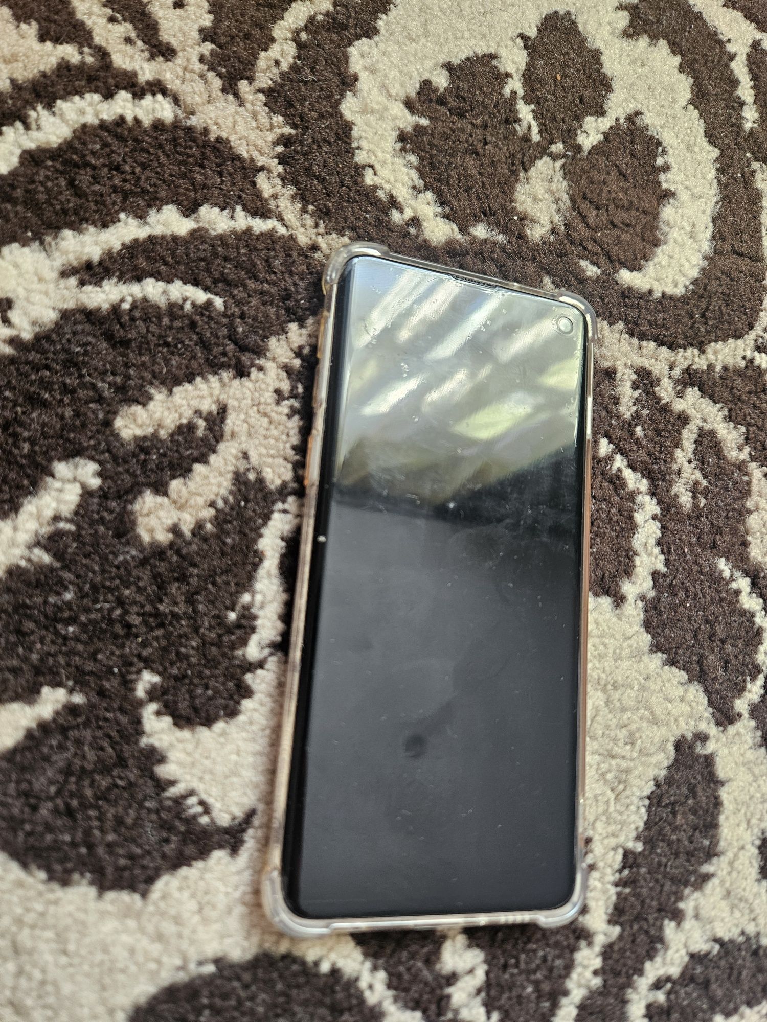 Продам Samsung s10