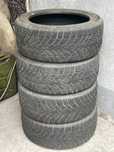Комплект зимних шин Mazzini Snow Leopard 235/45 R17