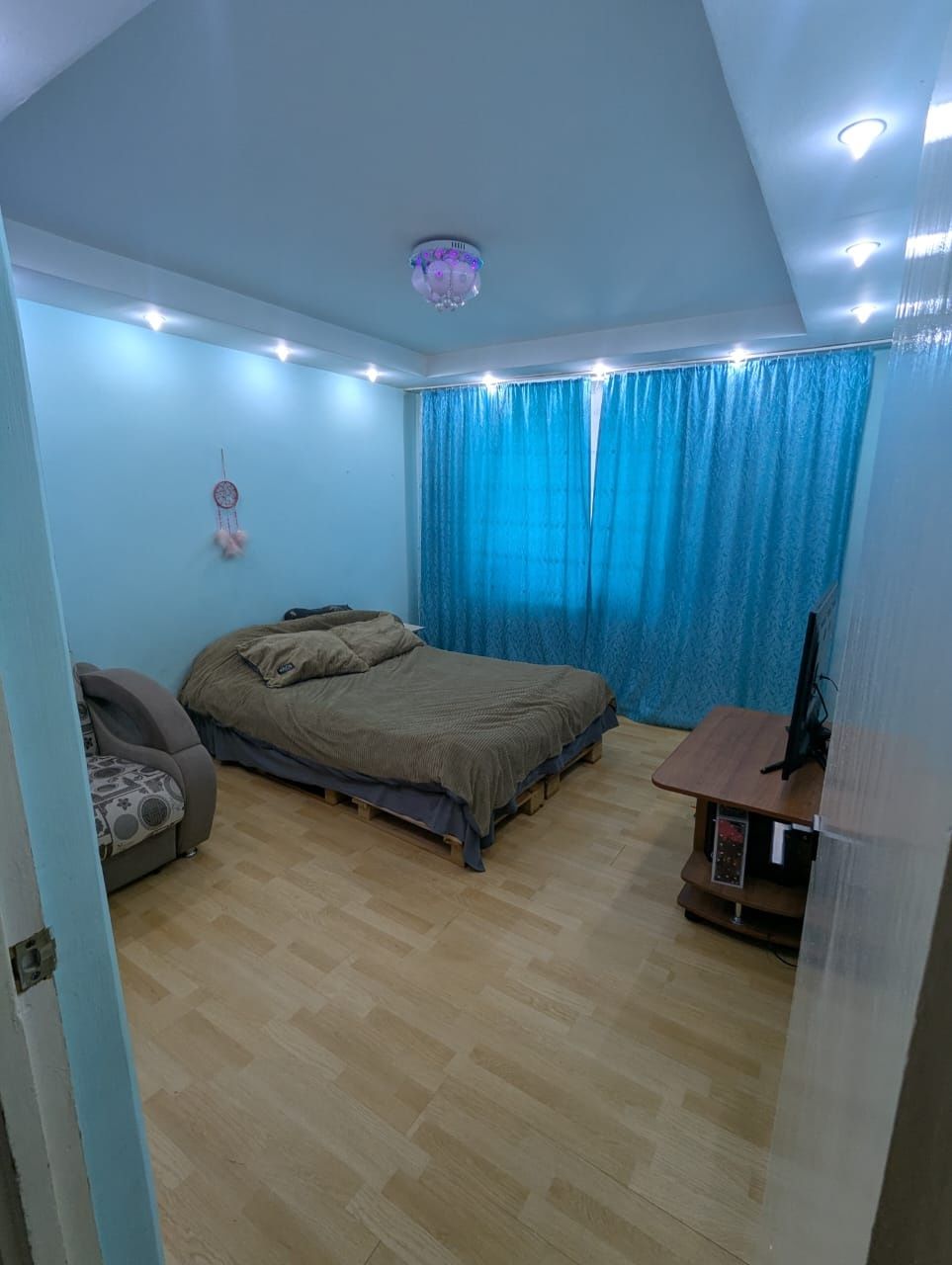 Продам 2 комнатную квартиру!