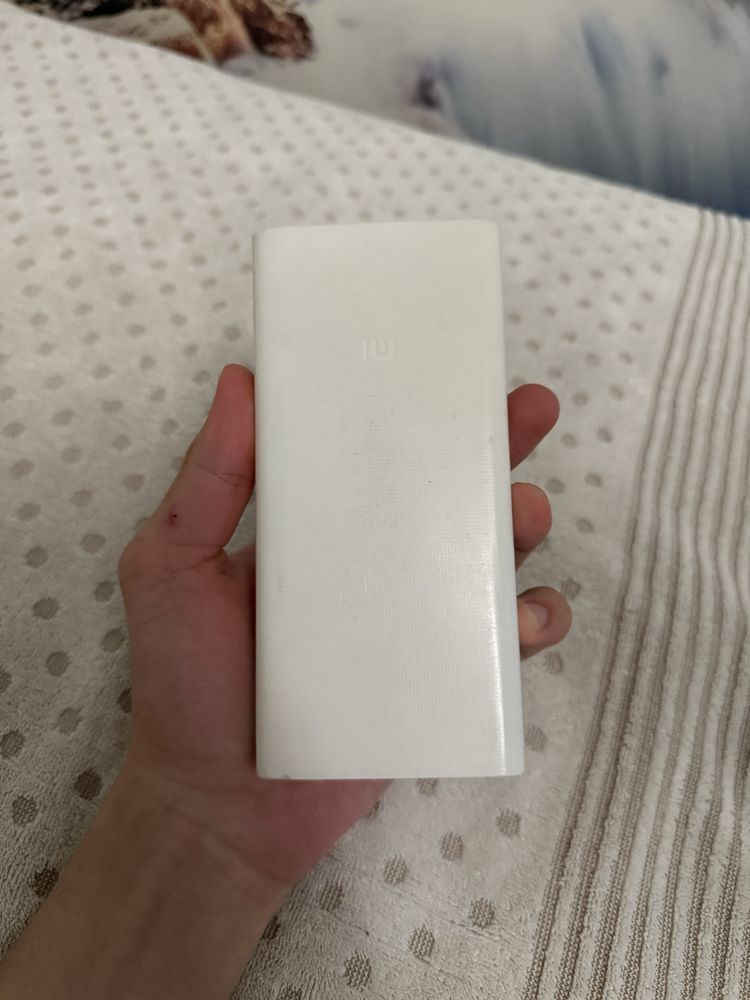 Отдам бесплатно поверьанк 10.000mah
