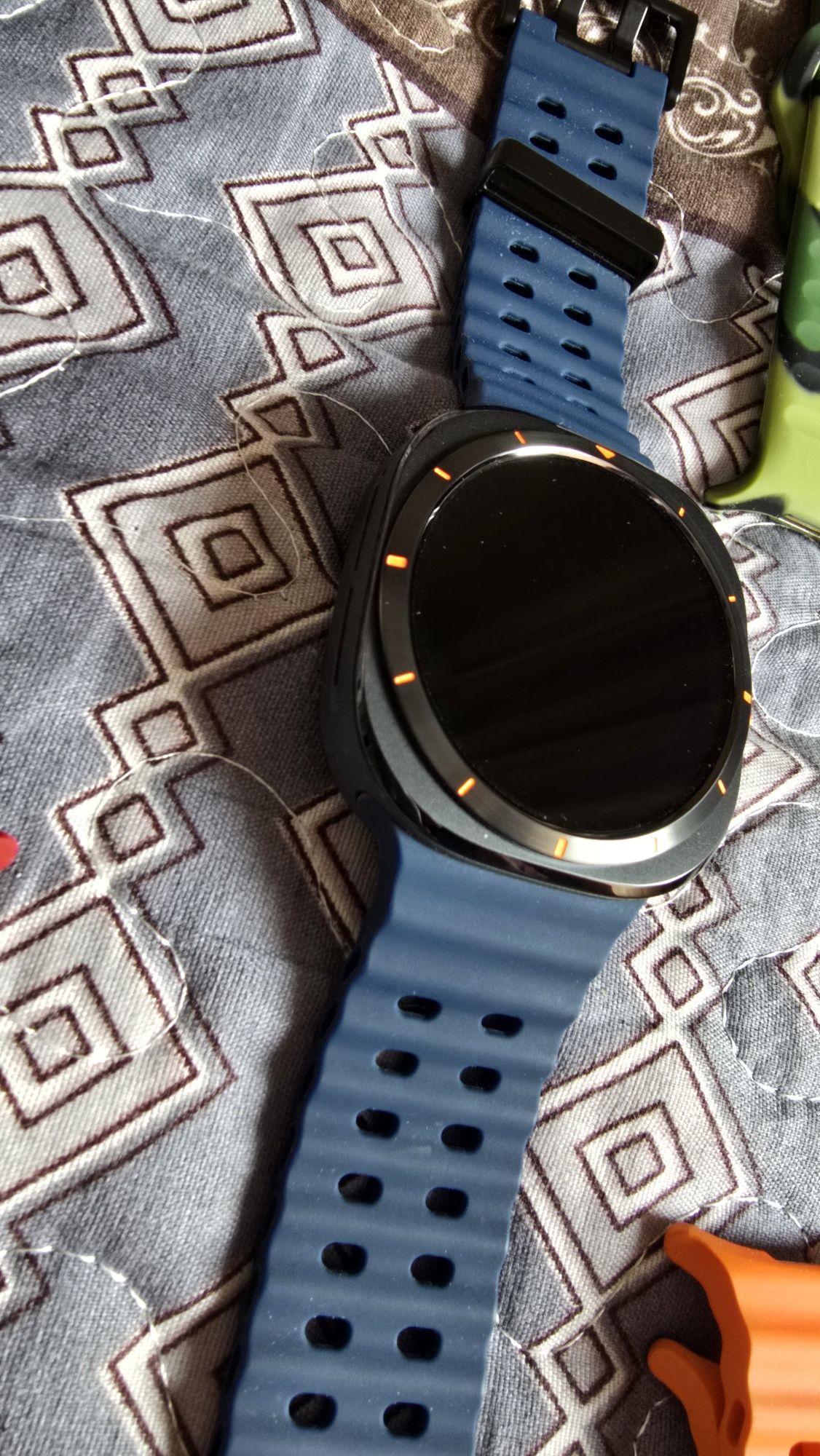 Продам или обменяю смарт часы Samsung Galaxy watch ultra