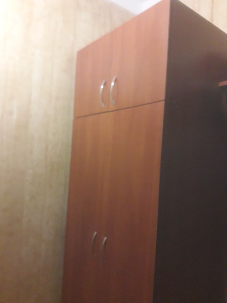 Продам шкаф с антрессолью в прихожую