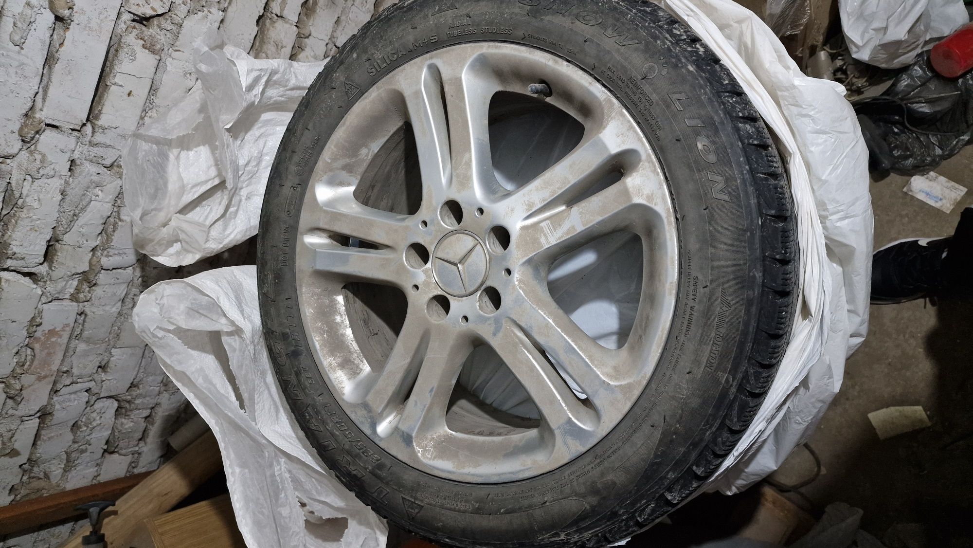 Диски с зимней резиной r17 mercedes мерседес