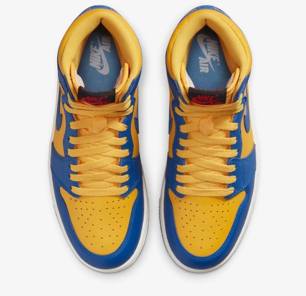 Унисекс кроссовки от бренда NIKE