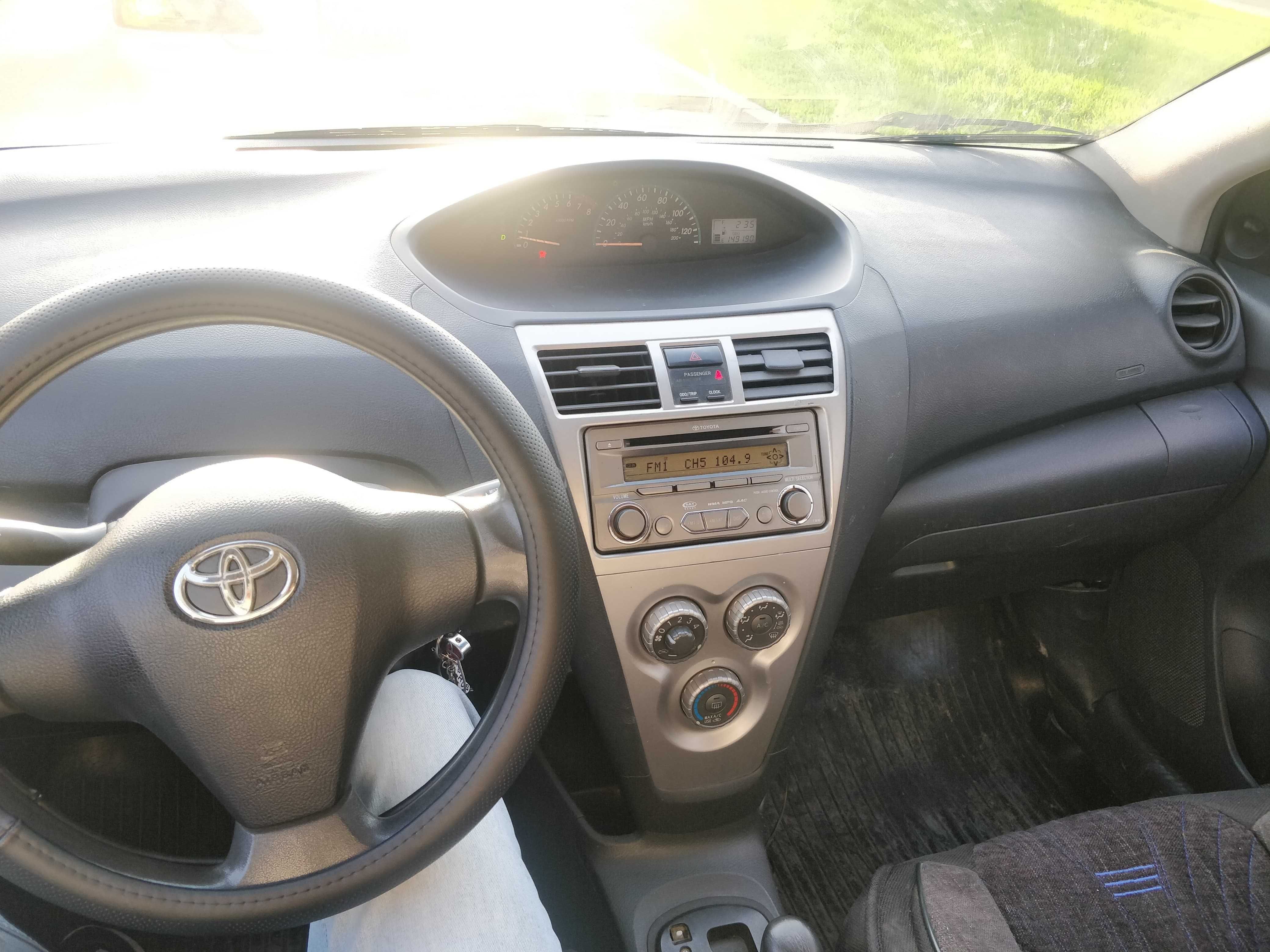 Toyota Yaris/2011/ Сел и поехал/ Каз учет/1,5/ АКПП/ экономия/ америка