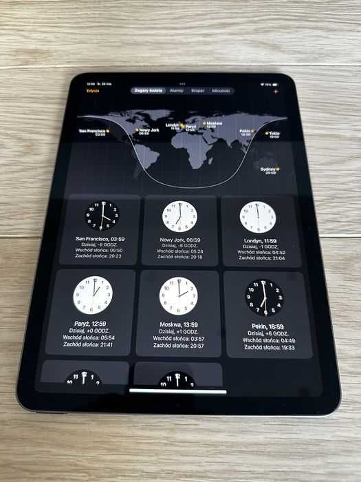 Tablet Apple iPad Air 5. поколения - 64 ГБ, Wi-Fi, экран 10,9"