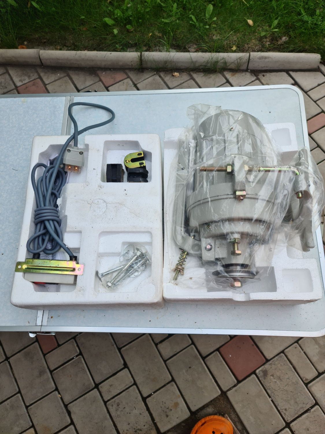 Промышленный оверлок Yamata FY757A
