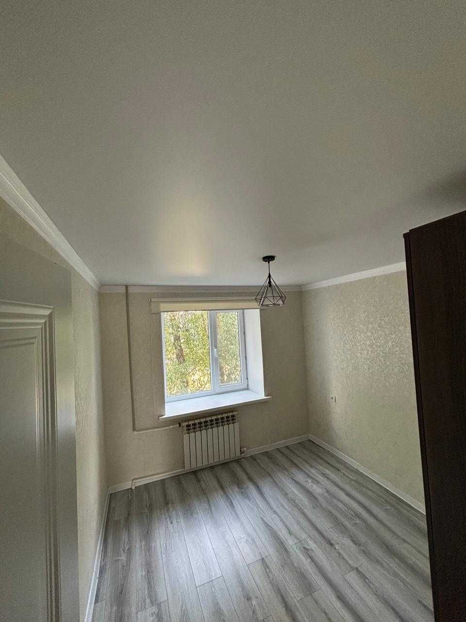 Продам 3 комн. квартиру в АКТЮБИНСКОЙ ОБЛ.г. Алга 4 мкр.д.5 на 2 этаже