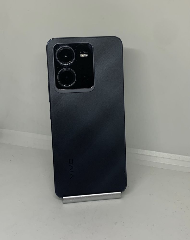Vivo V 25 256гб.