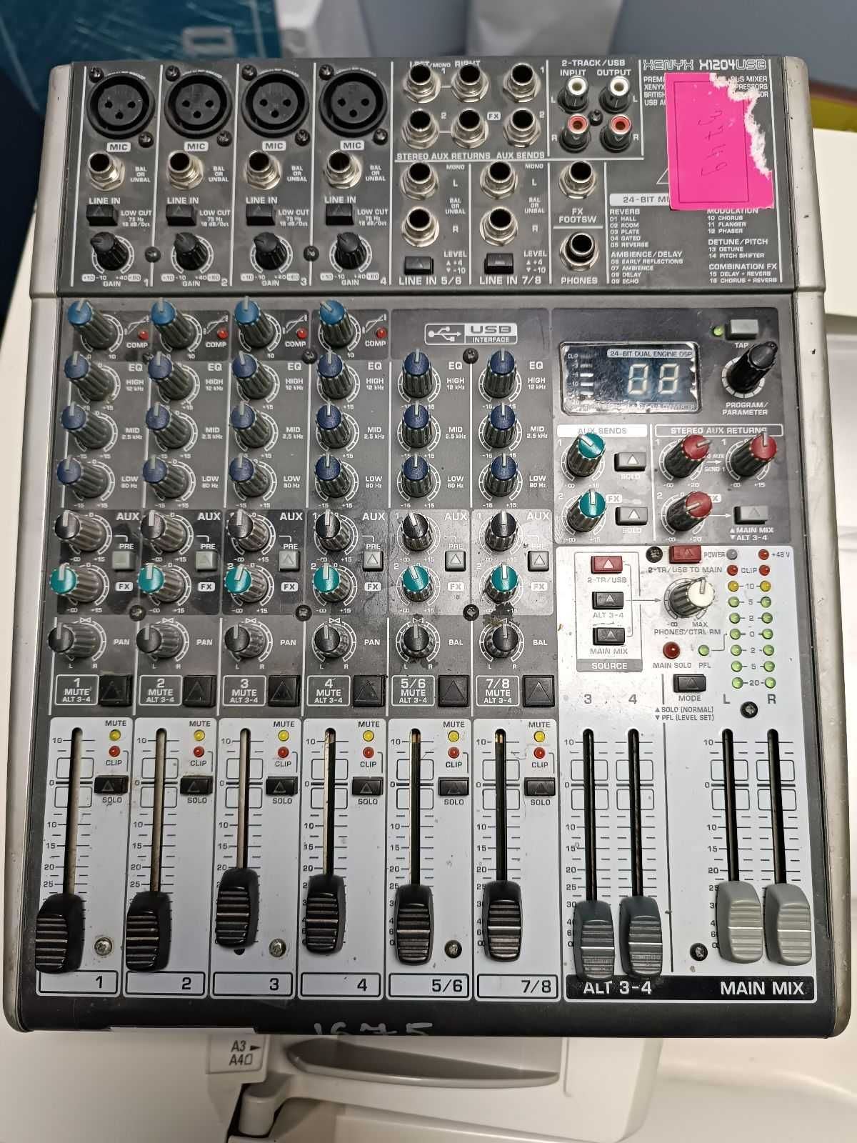 4 Микшерный пульт ( behringer / yamaha )