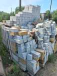 Продам 3 упаковки кирпича