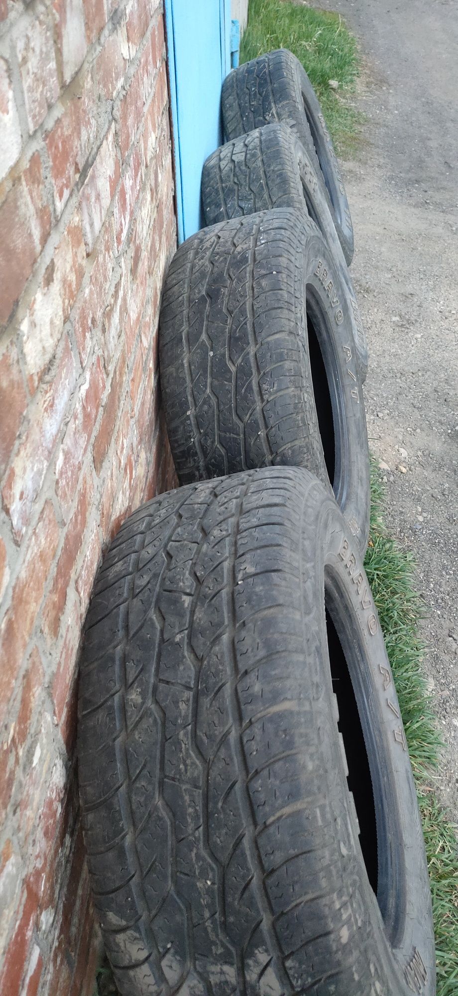 Продам шины  Maxis bravo 771 AT 275/65 r17