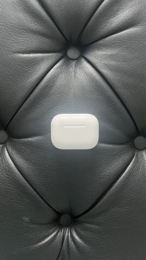 Наушники Apple AirPods Pro белый.