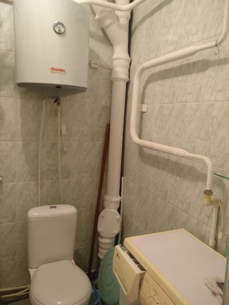 Продам двух комнатную квартиру