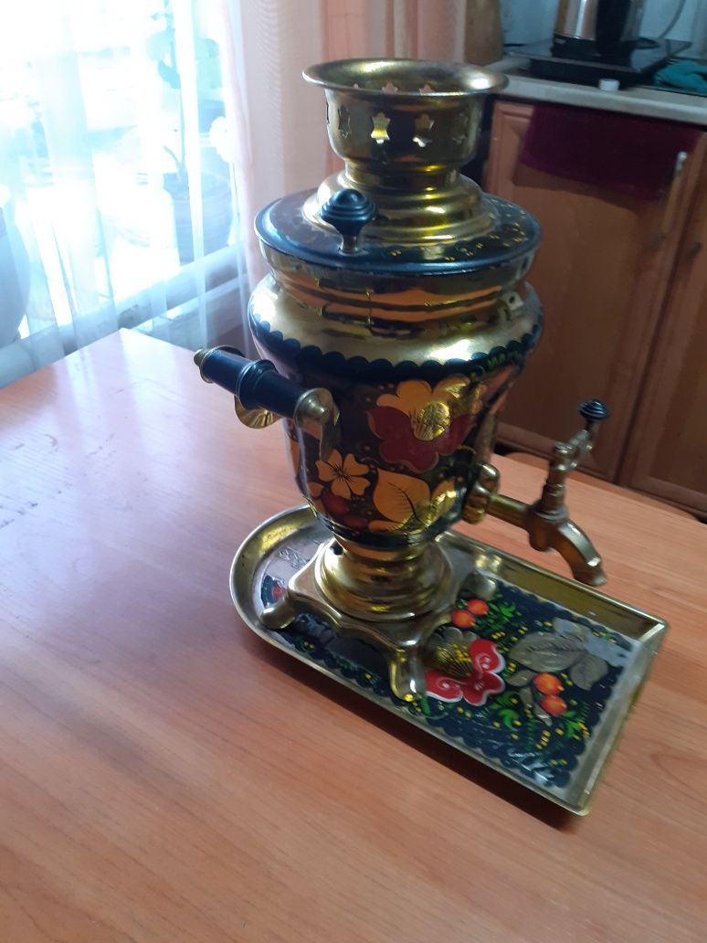 Продам эксклюзивный самовар украшающий кухню