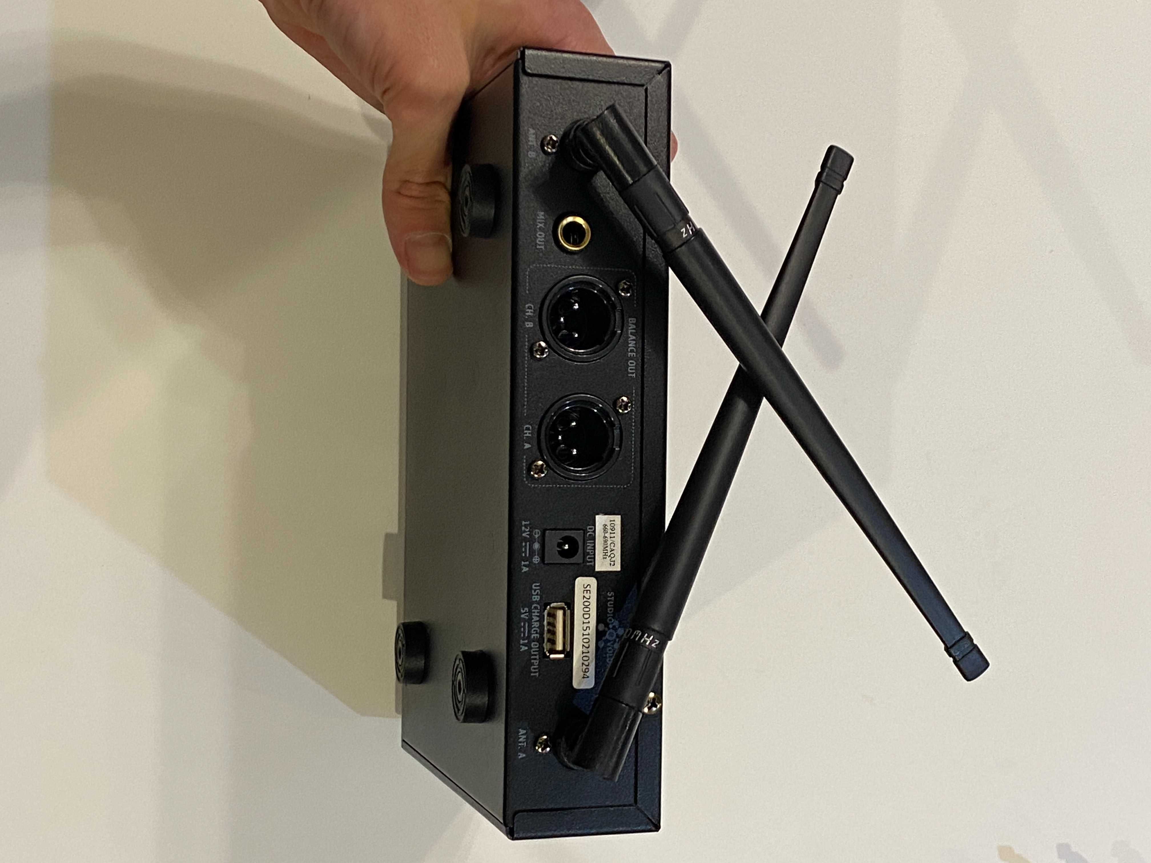 Цифровая беспроводная микрофонная система Studio Evolution SE 200D