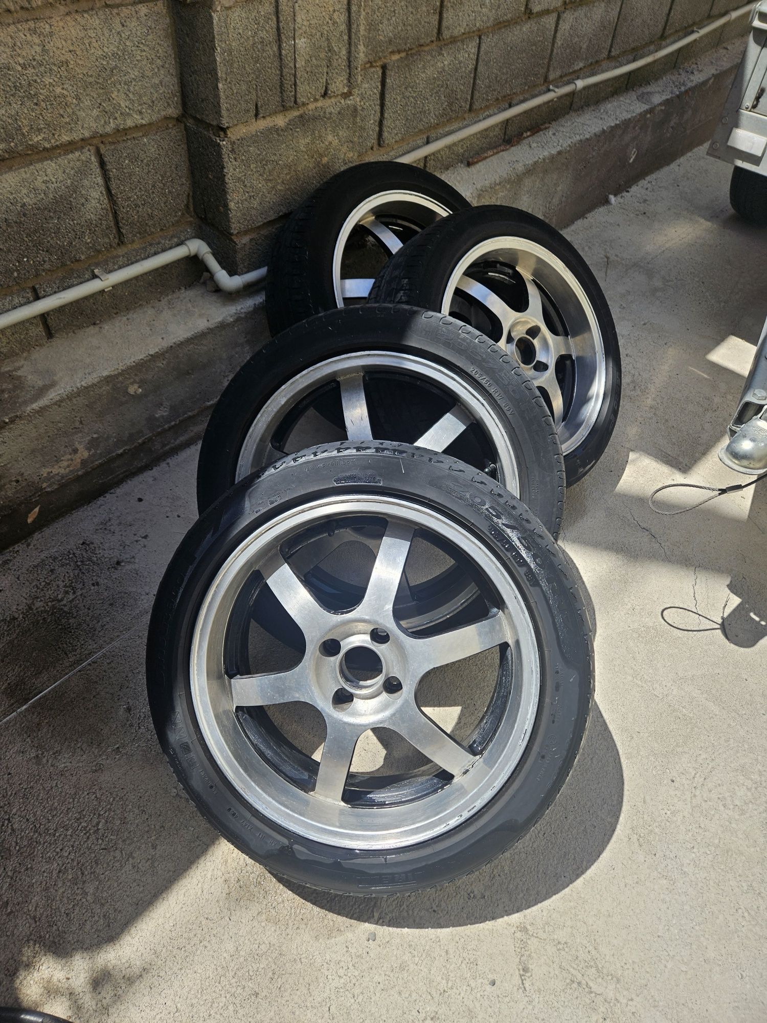4.100 r17 Lenzo в хорошем состоянии