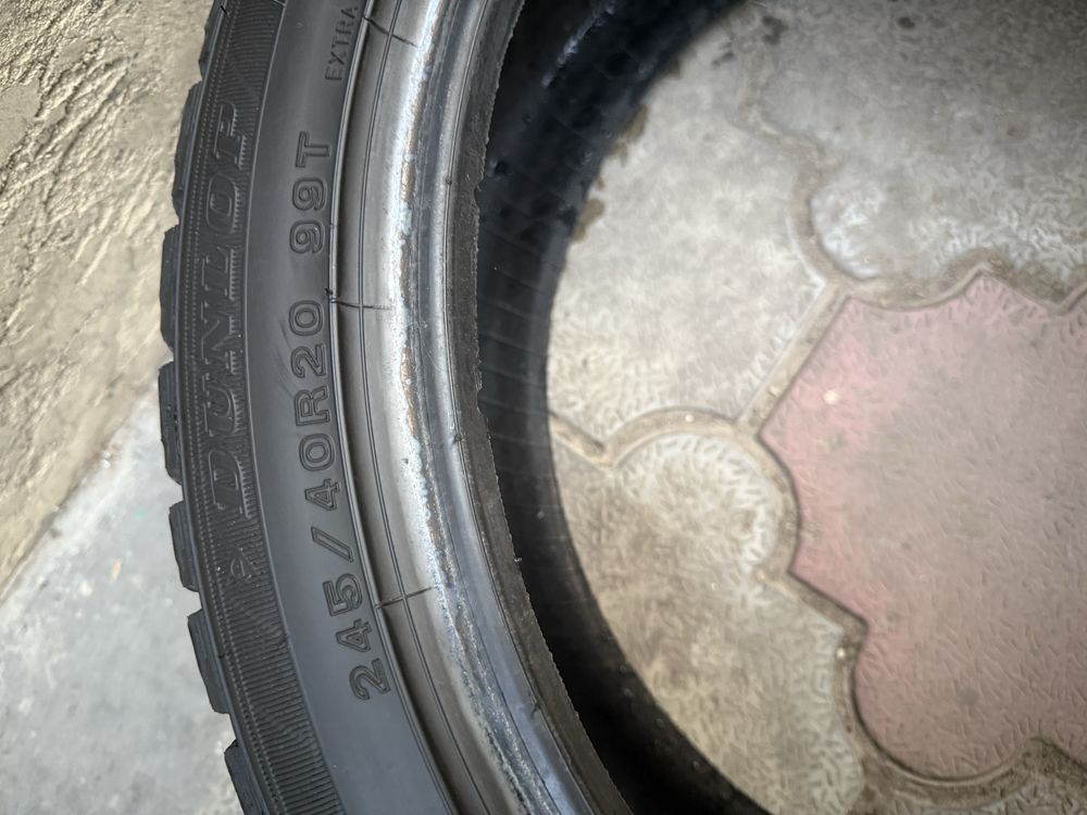 Продам зимнюю резину Dunlop