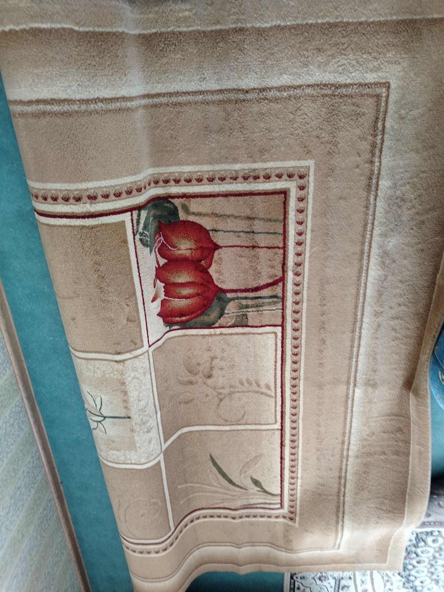 Палас  2.×4 б/у в хорошем