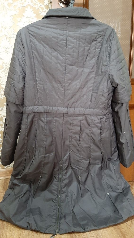 Продам женский плащ
