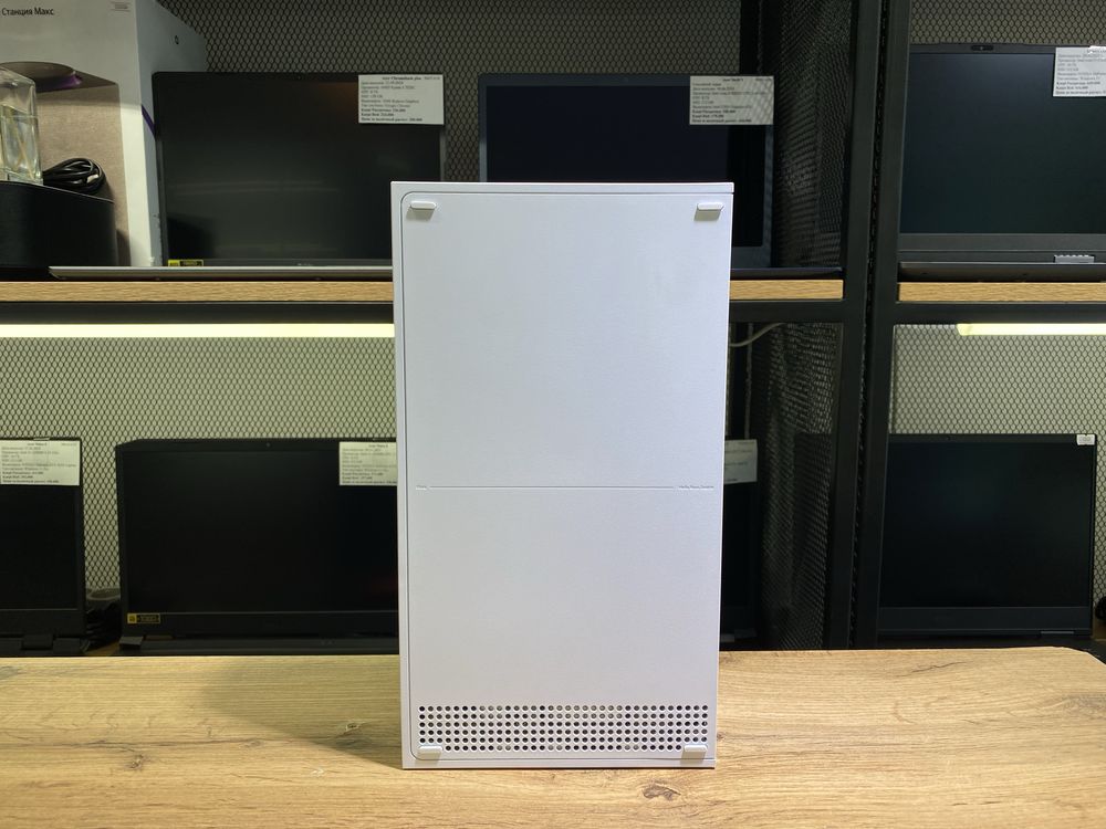Игровая приставка XBOX Series S, 512 GB SSD, 1 джойстик, 10380/А10