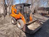 Продам минипогрузчик УНЦ - 060
