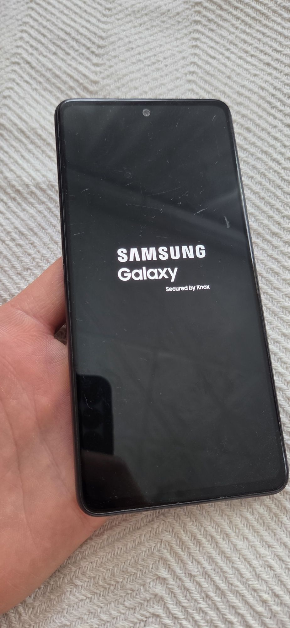 Продам samsung A52 в отличном состоянии с документами