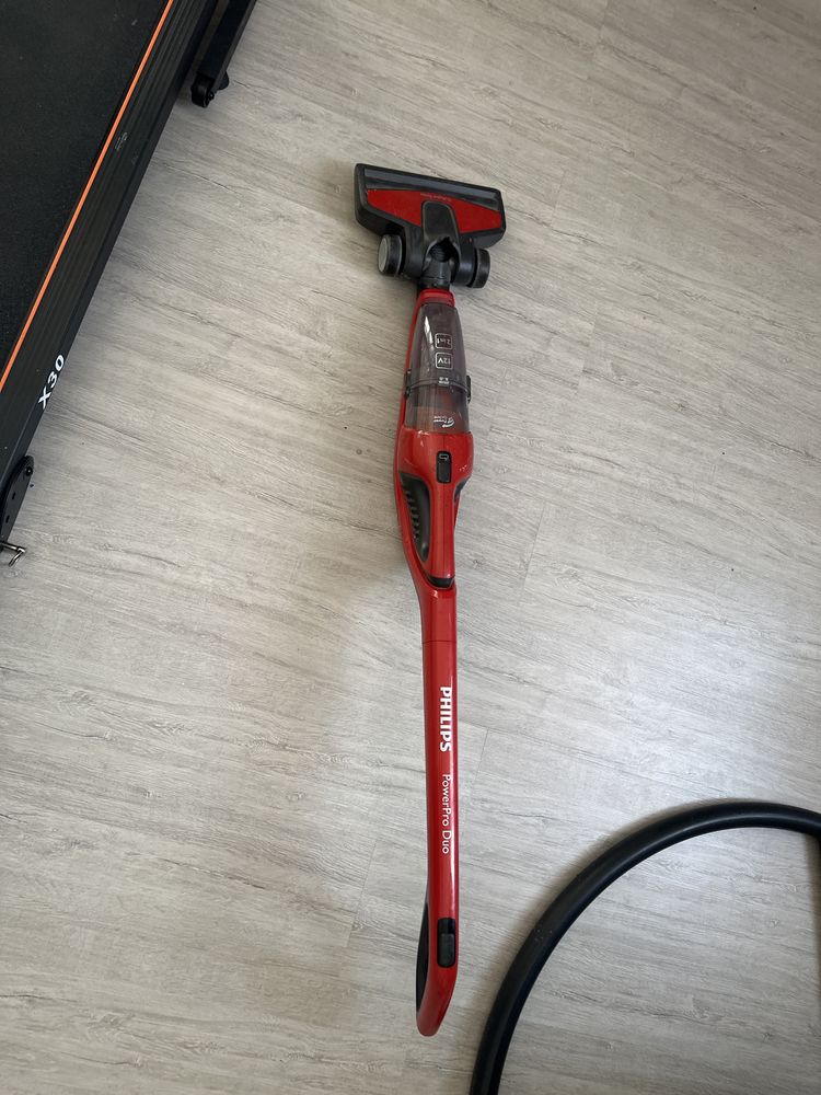 продам пылесос philips