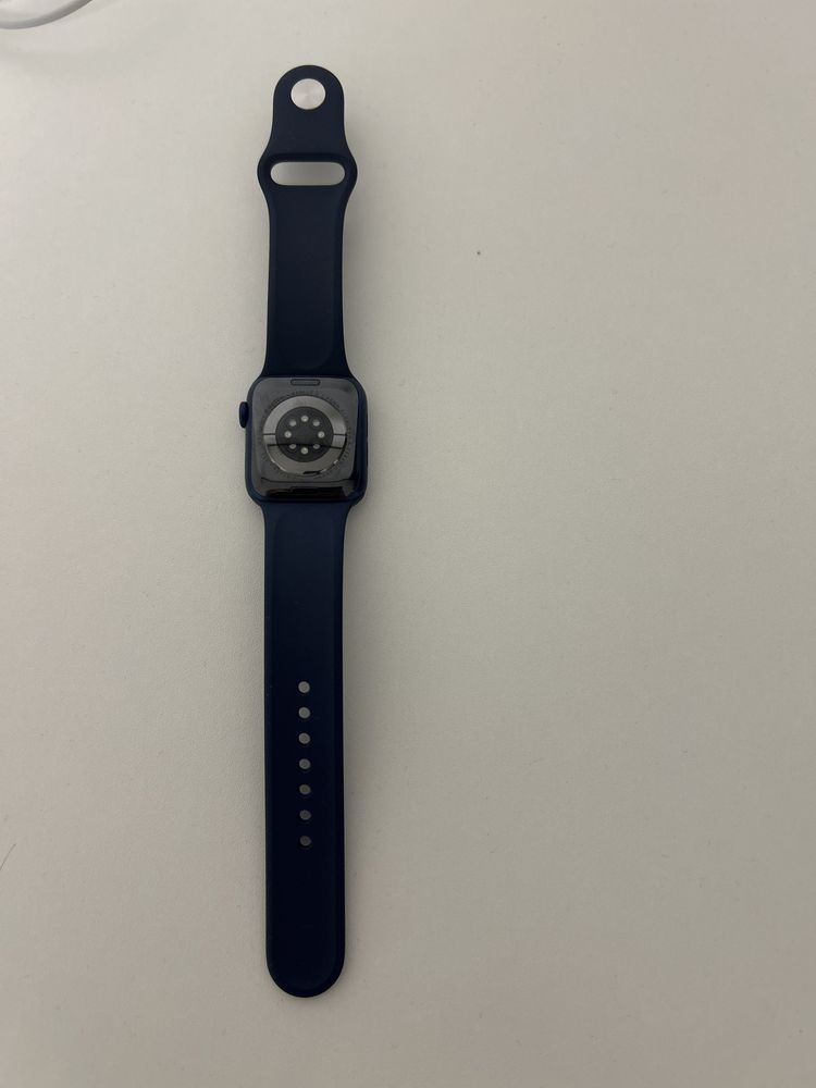 Apple watch 6 в хорошем состояний
