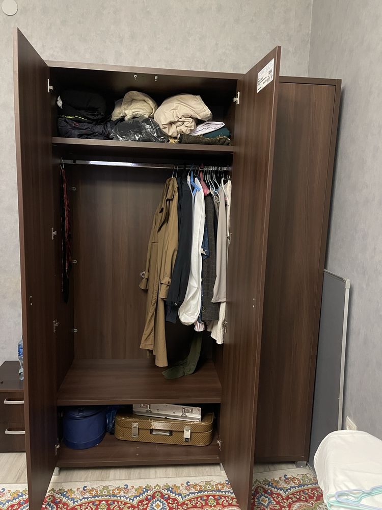Продаю шкаф, качеств Беларусь. В идеальной состояний.