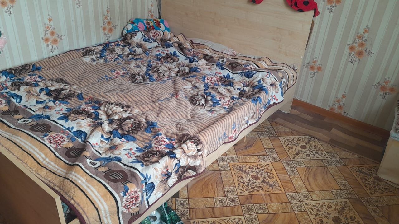 Продам кровать и шкаф