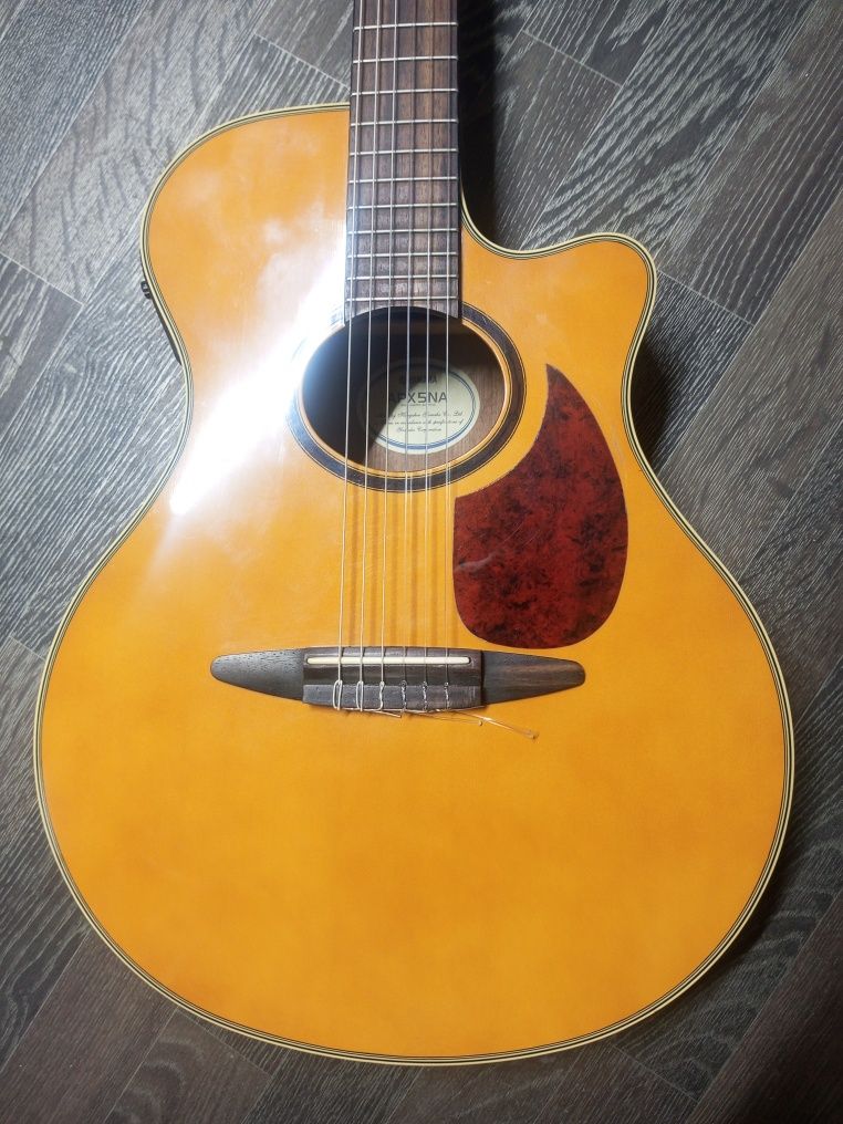 Гитара, yamaha latina (APX-SNA)