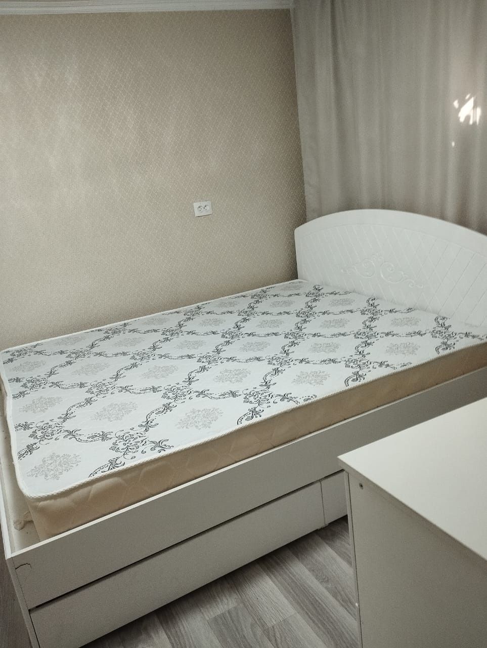 Продается спальный гарнитур, срочно