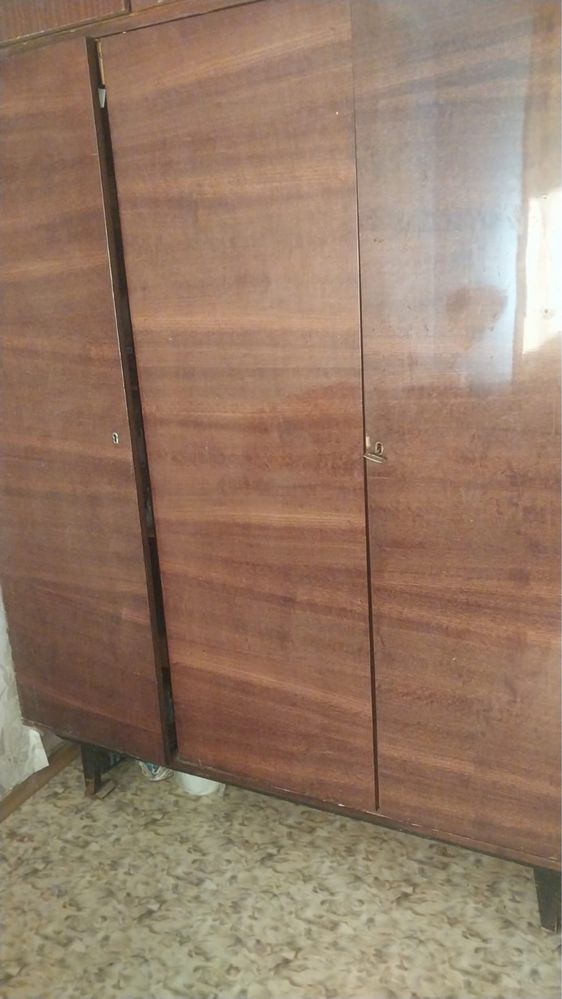 Продам шкаф ссср