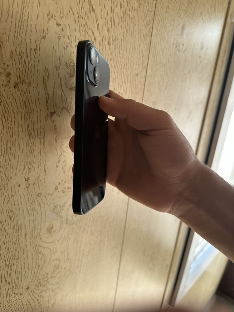 Айфон iphone 13.