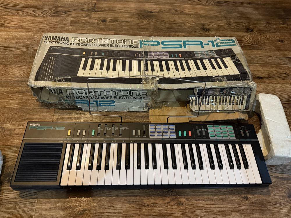 Синтезатор Yamaha винтаж (80-е) оригинал