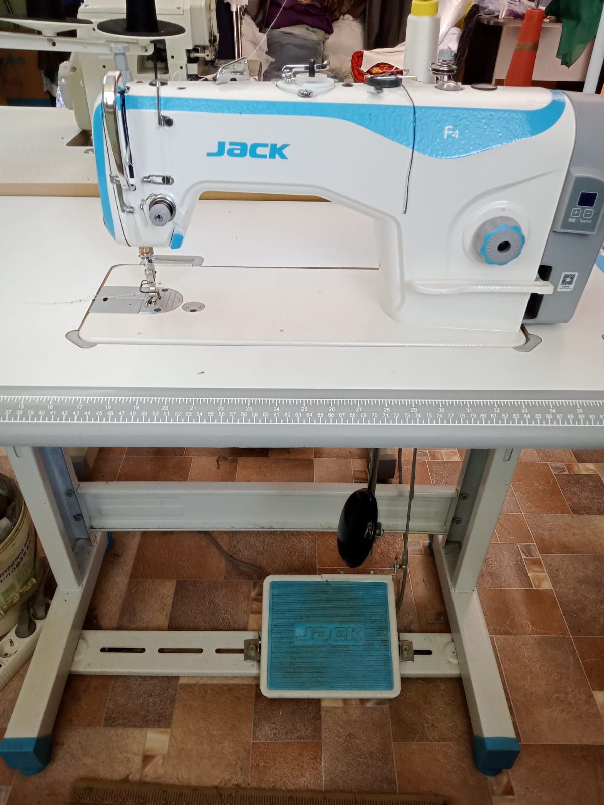 Прямострочка JACK F4