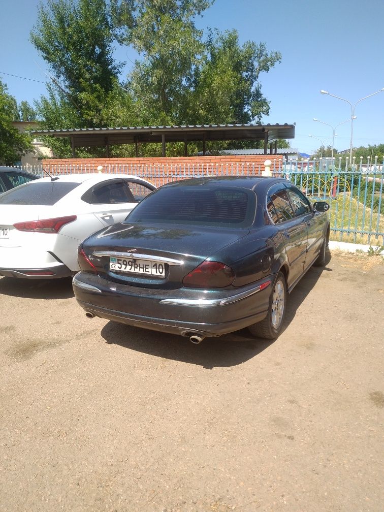 Продам Автомобиль ягуар