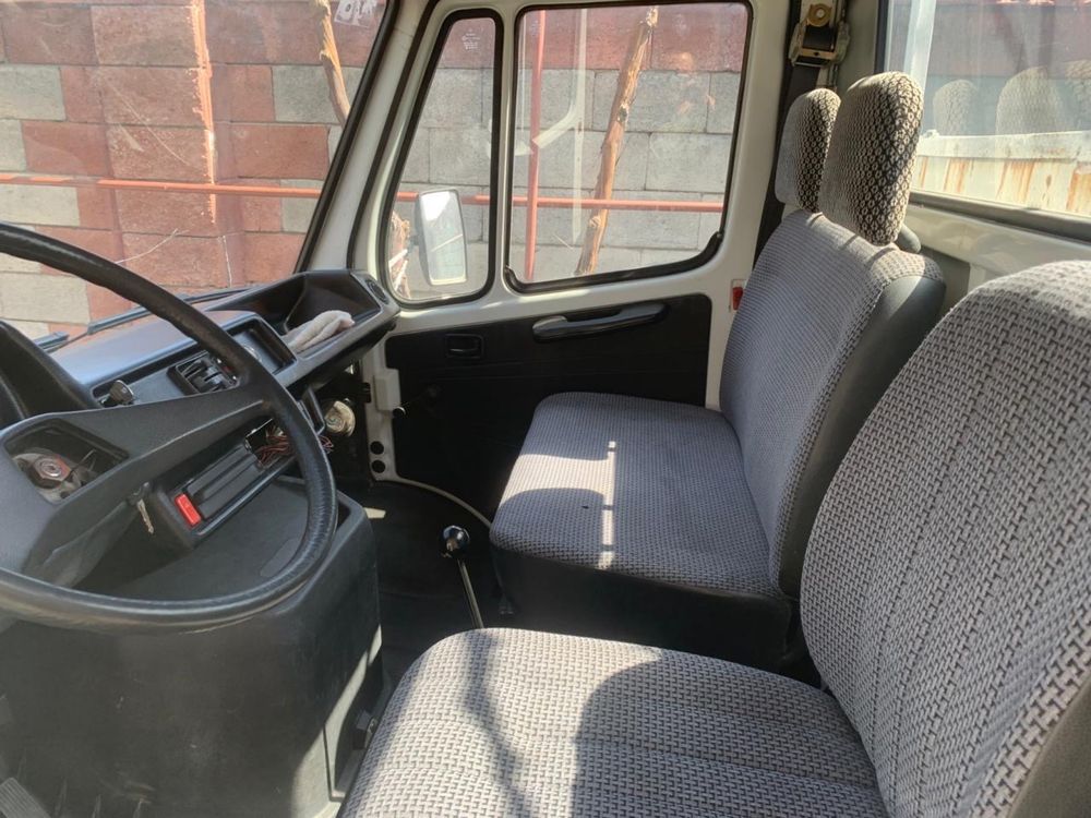 Продам Мерседес Бенз Т1 407D