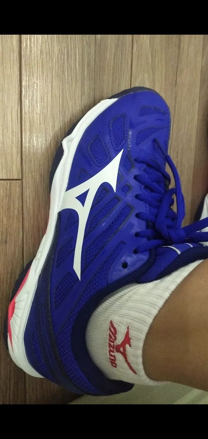 Волейбольные кроссовки Mizuno Wave Hurricane 3