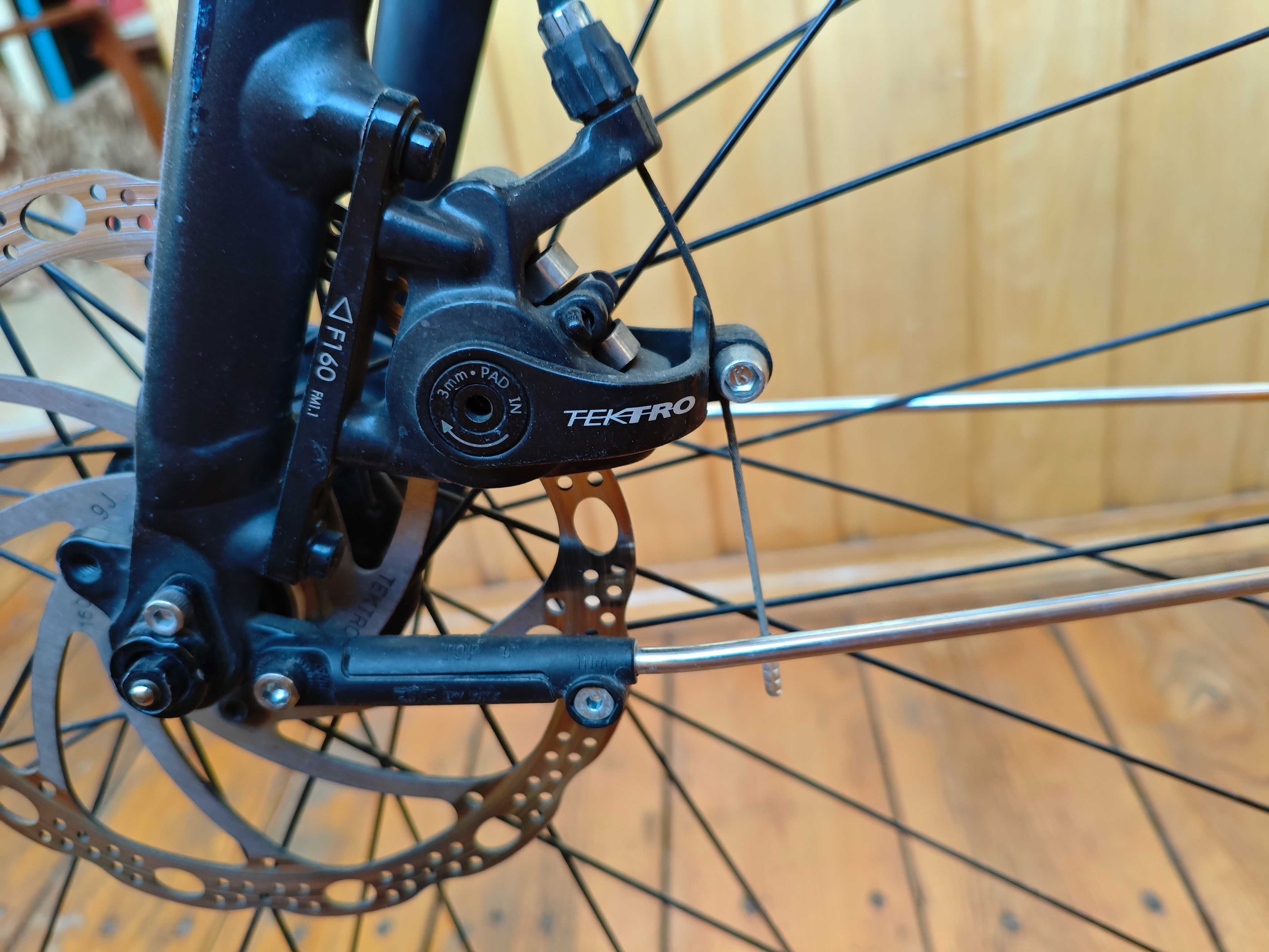 Продам велосипед Trek FX2
