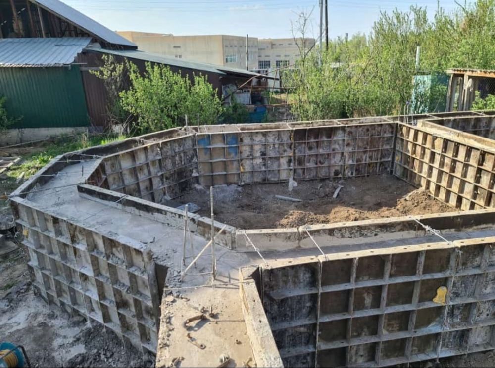 Аренда Опалубка Колона Леса Домкрат Брус Тайрот Фанера Стойки
