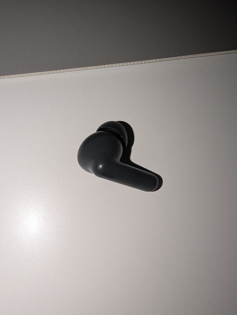Realme   наушник