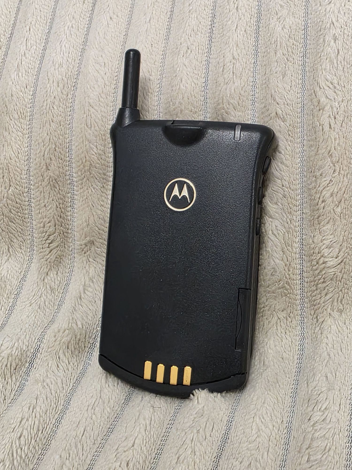Ретро раскладушка Motorola StarTAC