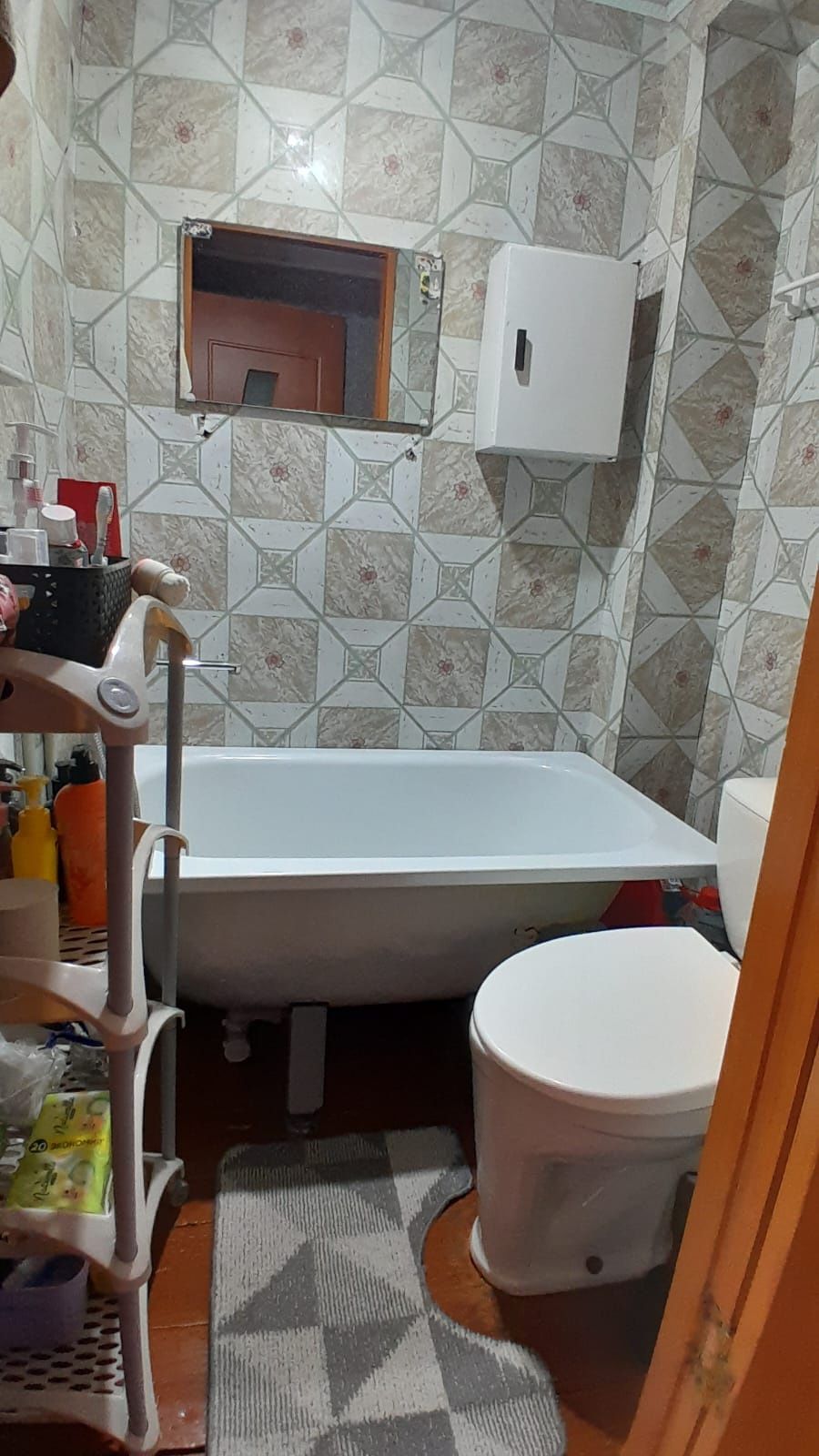 Продам 3-комнатный дом+ кухня